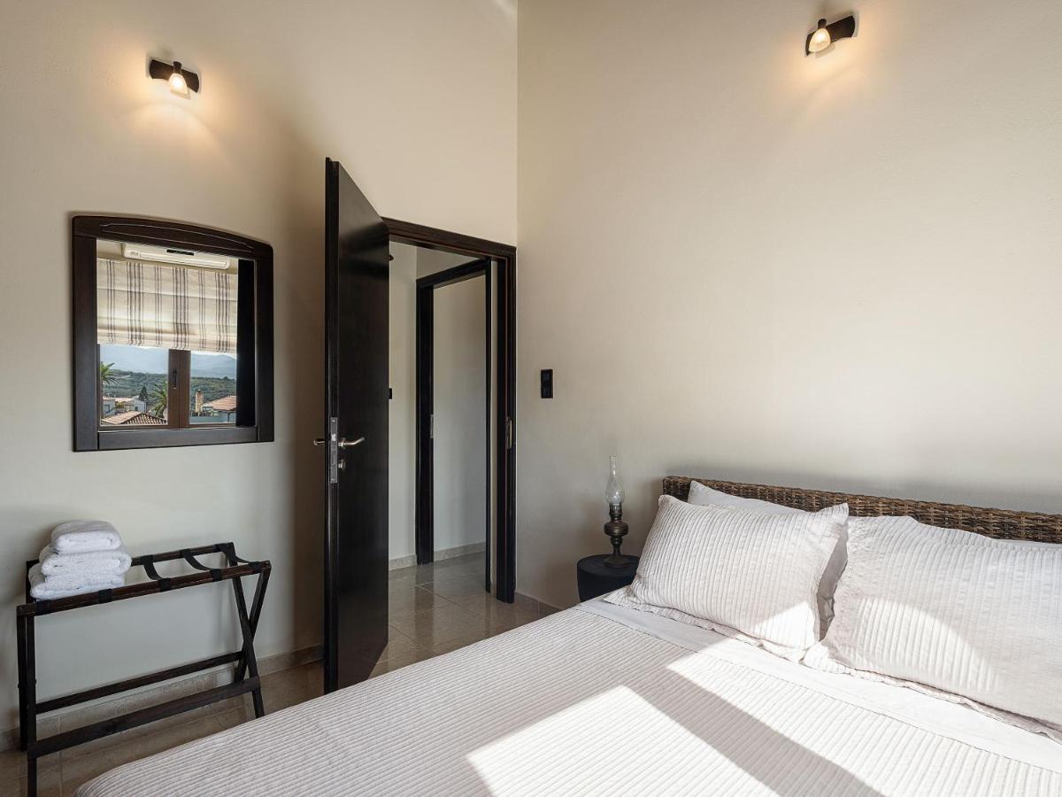 Villa Hibiscus Spilia  Exterior photo